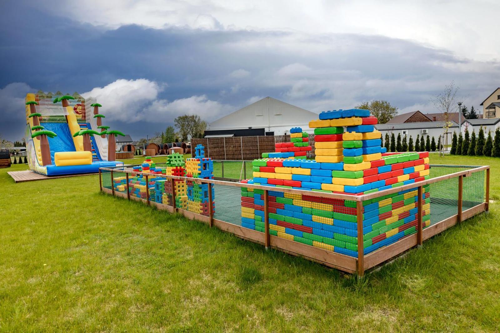 Fantazja Resort Zator Bagian luar foto