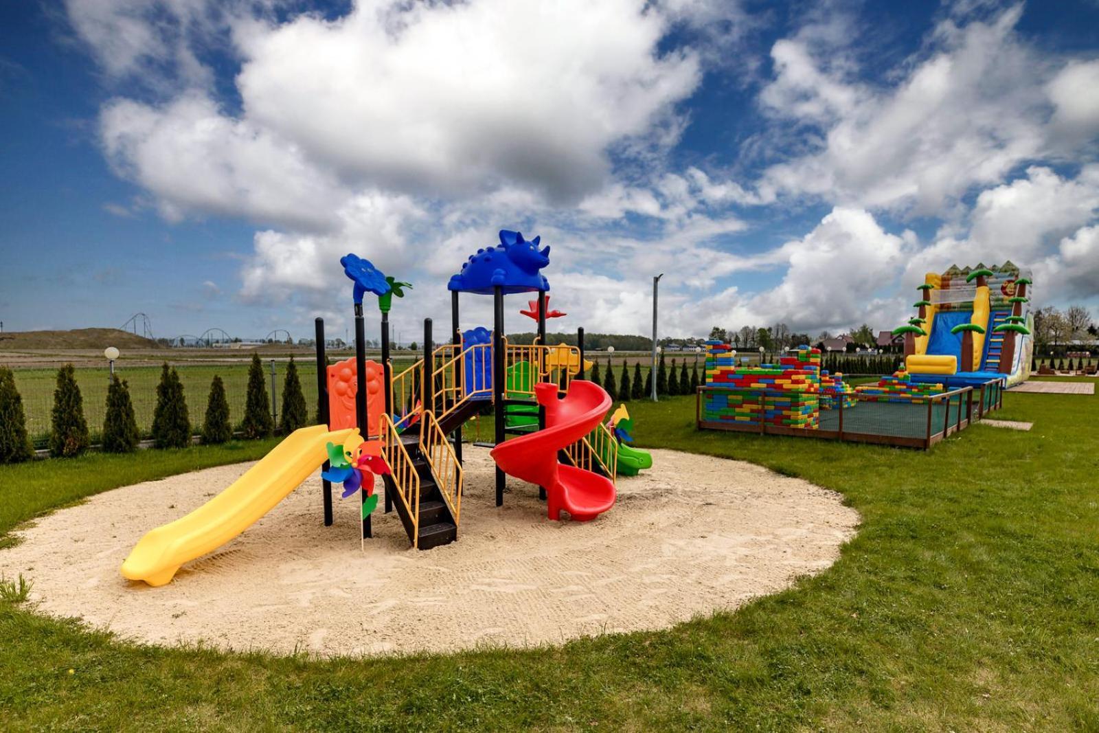 Fantazja Resort Zator Bagian luar foto