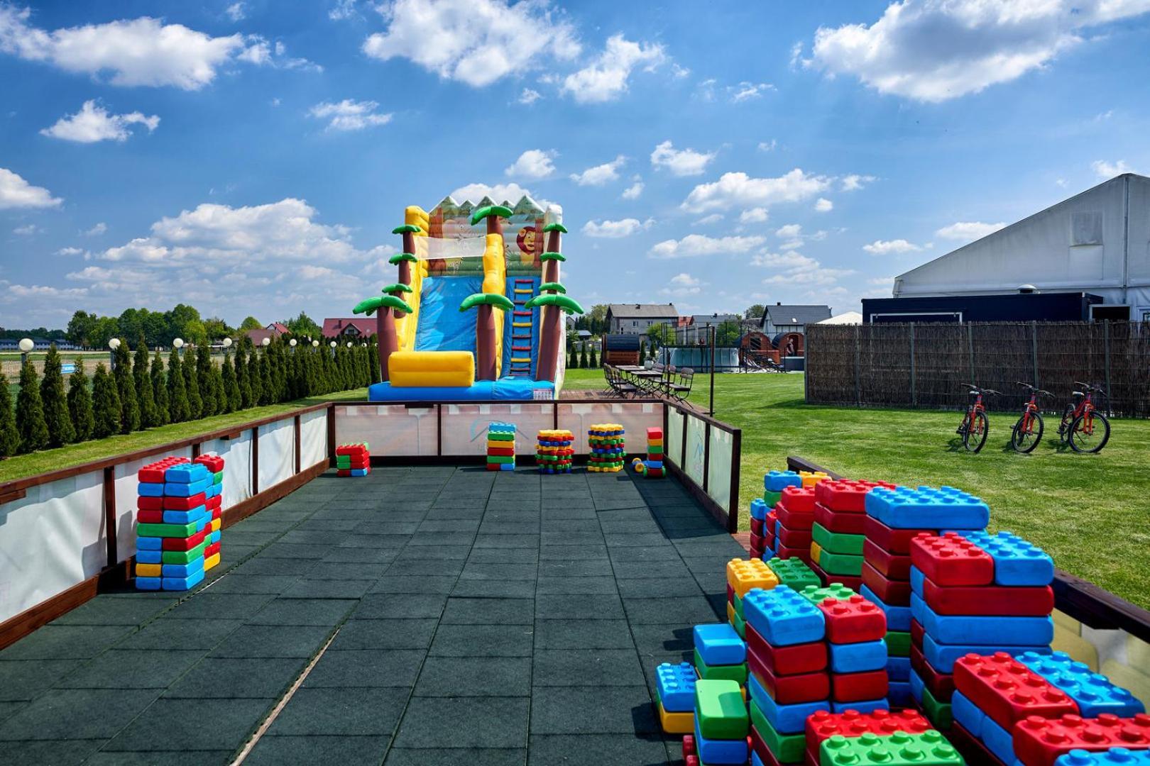 Fantazja Resort Zator Bagian luar foto