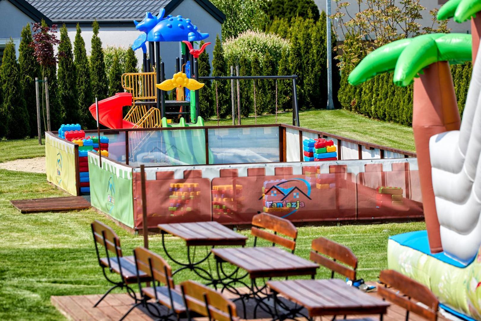 Fantazja Resort Zator Bagian luar foto